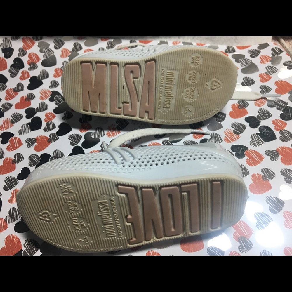 Mini Melissa - Picture 6 of 7
